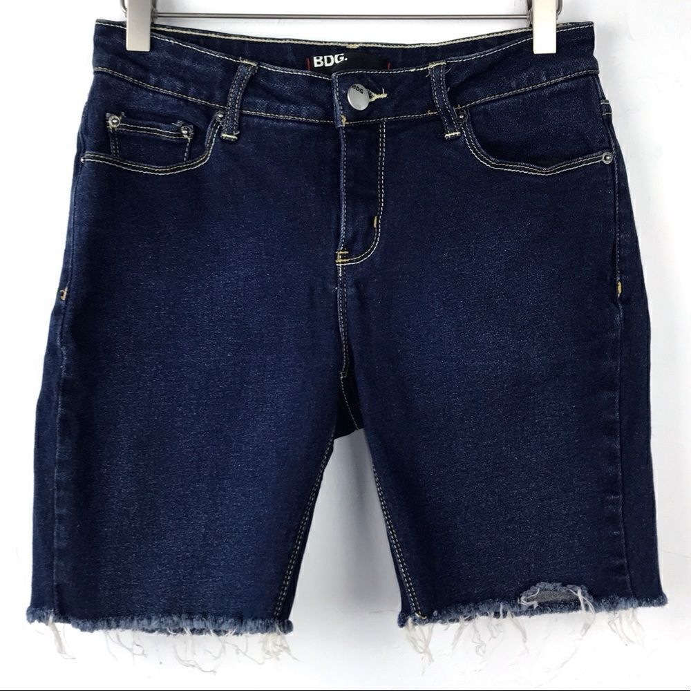 BDG Blue Dark Wash Frayed Hem Bermuda Denim Jean Shorts 28